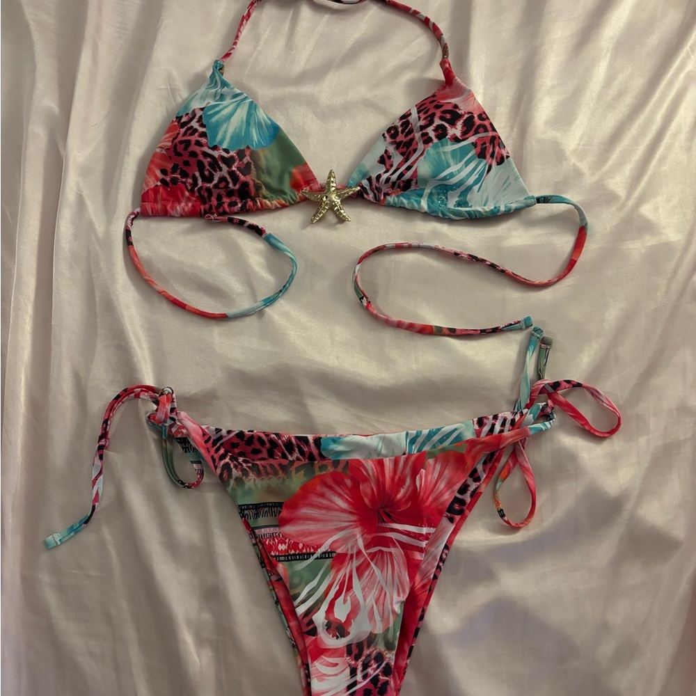 Colorful Hawaiian Bikini Set Brand New